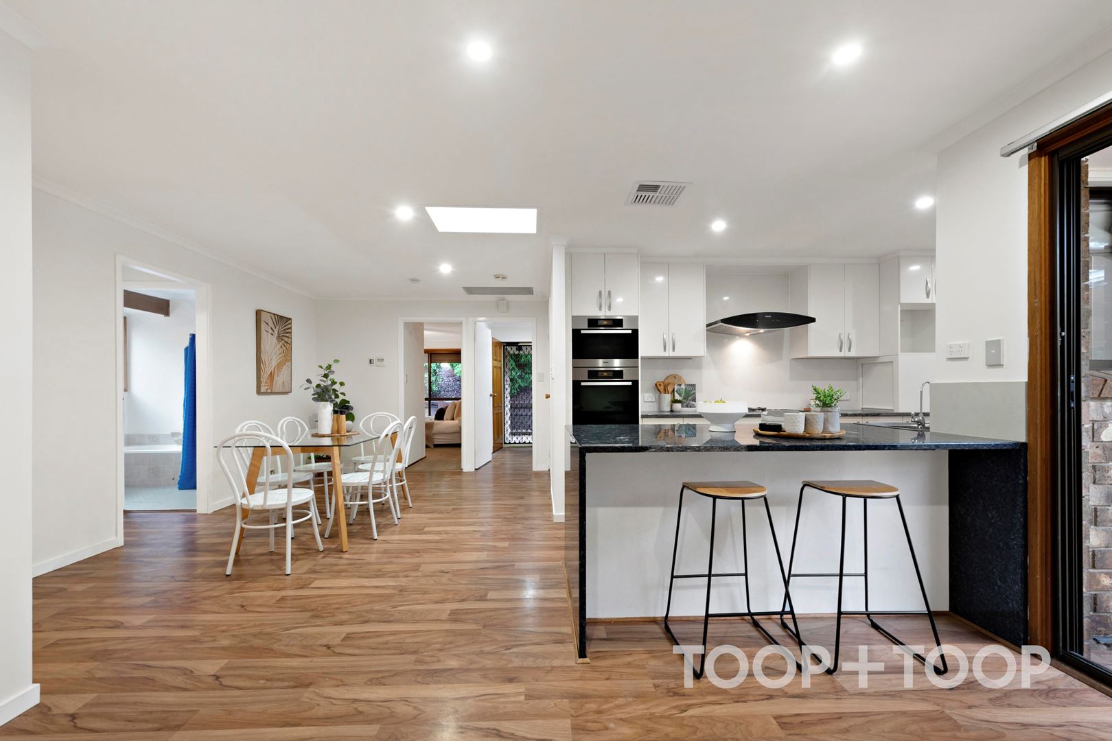 24 Lubbock Court, Wynn Vale SA 5127, Wynn Vale - Thumbnail 2