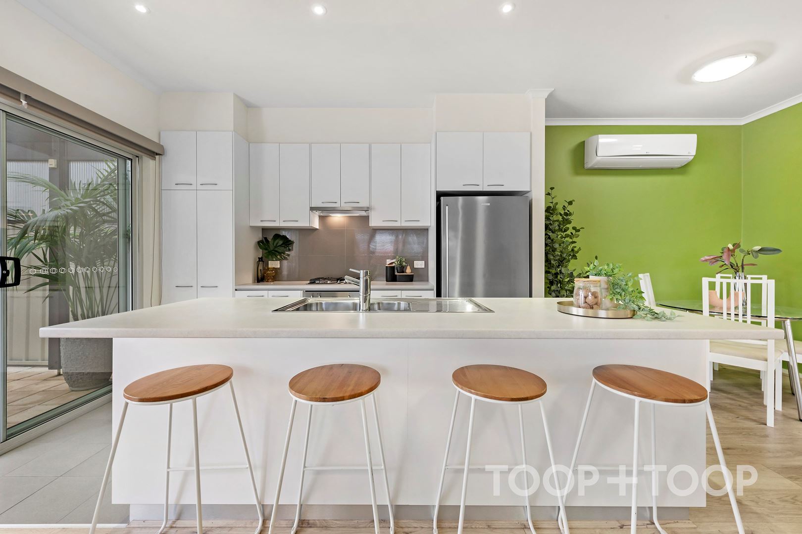2 Lawton Lane, Woodville West SA 5011, Woodville West - Thumbnail 5