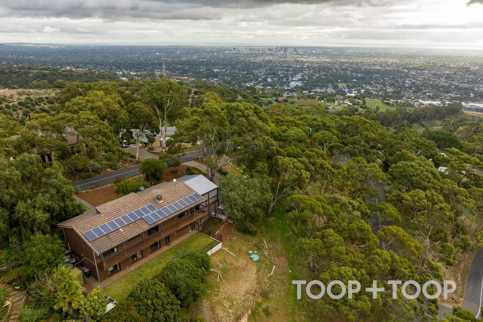 17 Ridgeland Drive, Teringie SA 5072 TOOP+TOOP