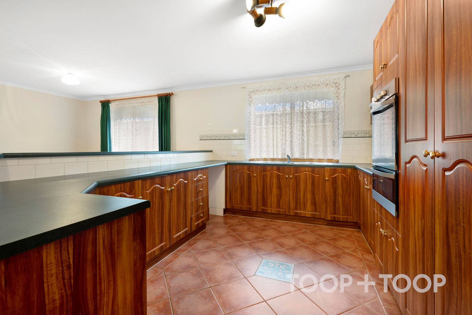 16 Plane Tree Drive, Craigmore SA 5114, Craigmore - Thumbnail 7