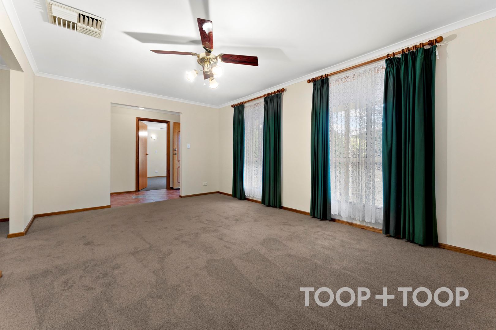 16 Plane Tree Drive, Craigmore SA 5114, Craigmore - Thumbnail 2