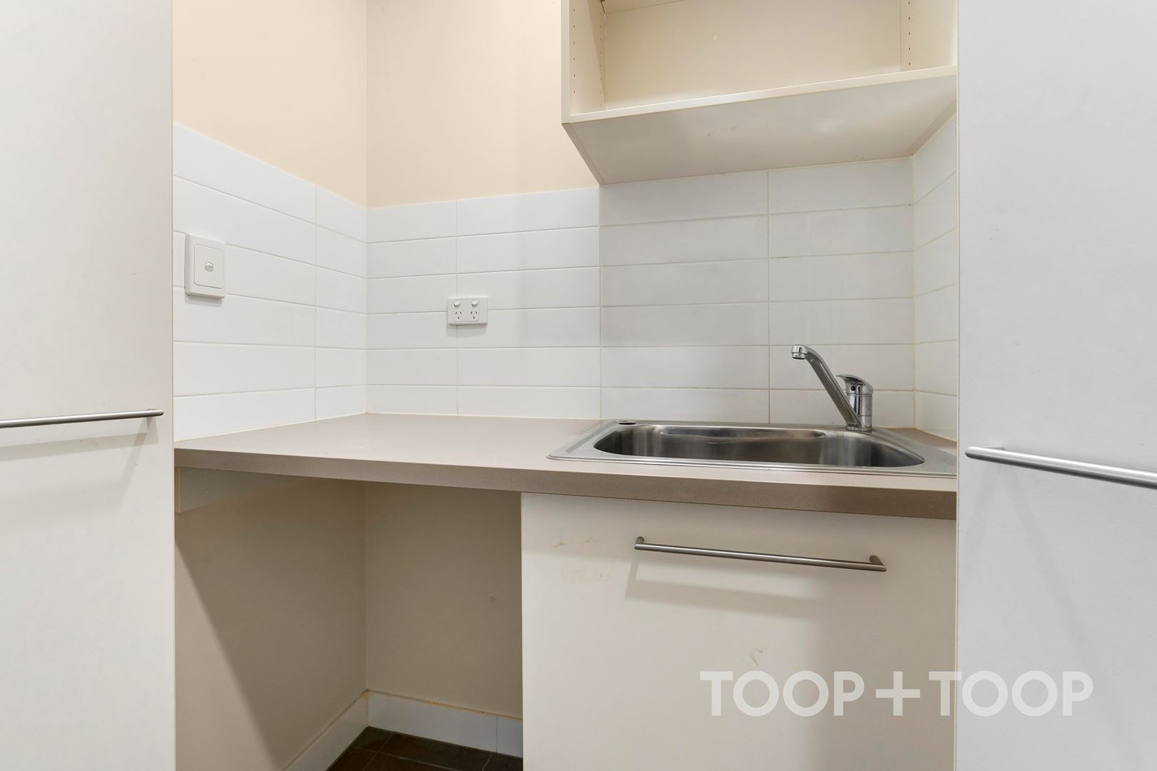 614 / 1-2 Tarni Court, New Port SA 5015, New Port - Thumbnail 4