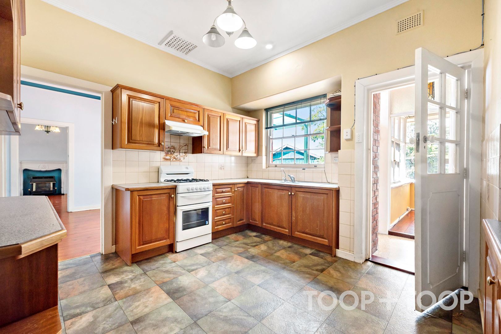 513 Tapleys Hill Road, Fulham Gardens SA 5024, Fulham Gardens - Thumbnail 5