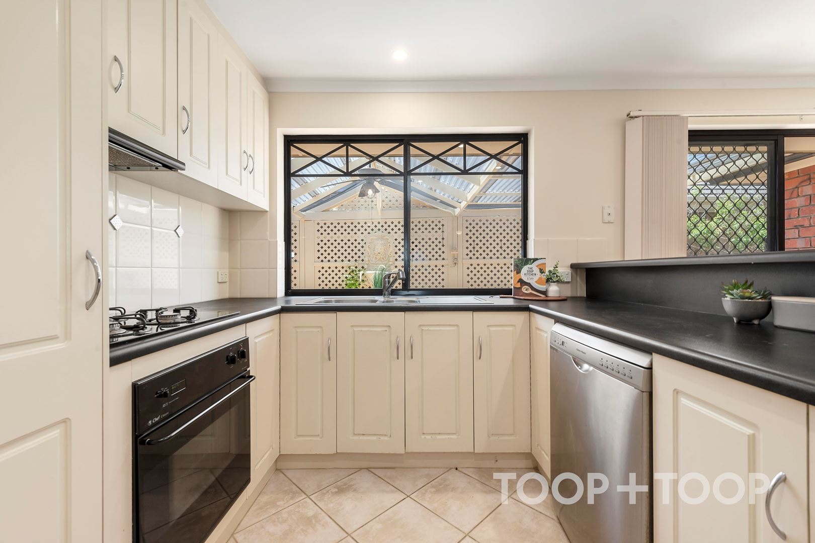 15 Kennington Avenue, Brompton SA 5007, Brompton - Thumbnail 5