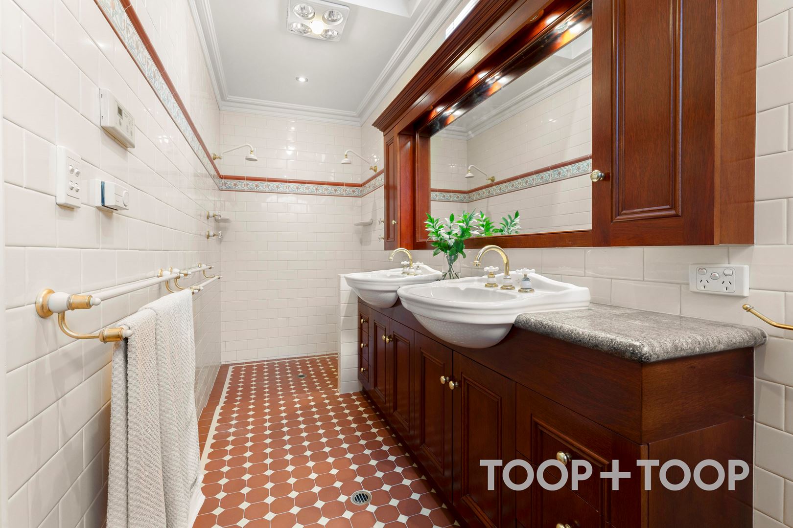 86 Gordon Road, Prospect SA 5082, Prospect - Thumbnail 3