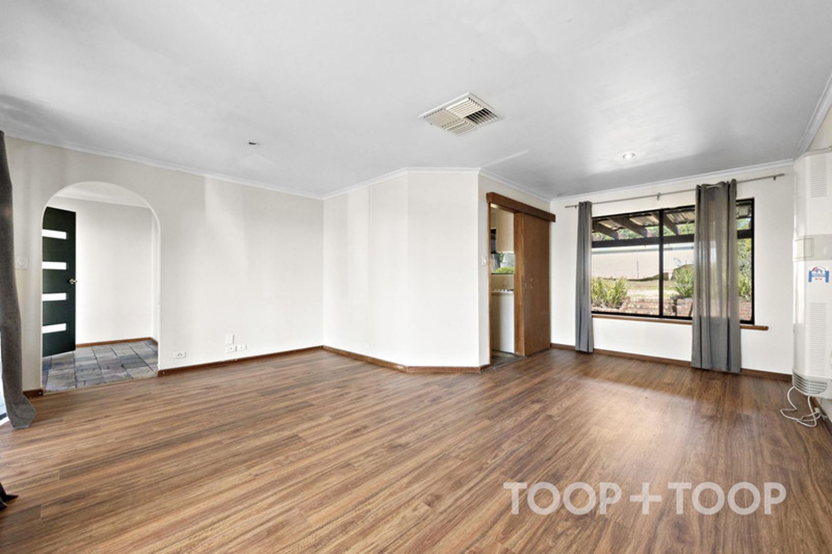 16 Homestead Drive,Hillbank SA 5112, Hillbank - Thumbnail 2