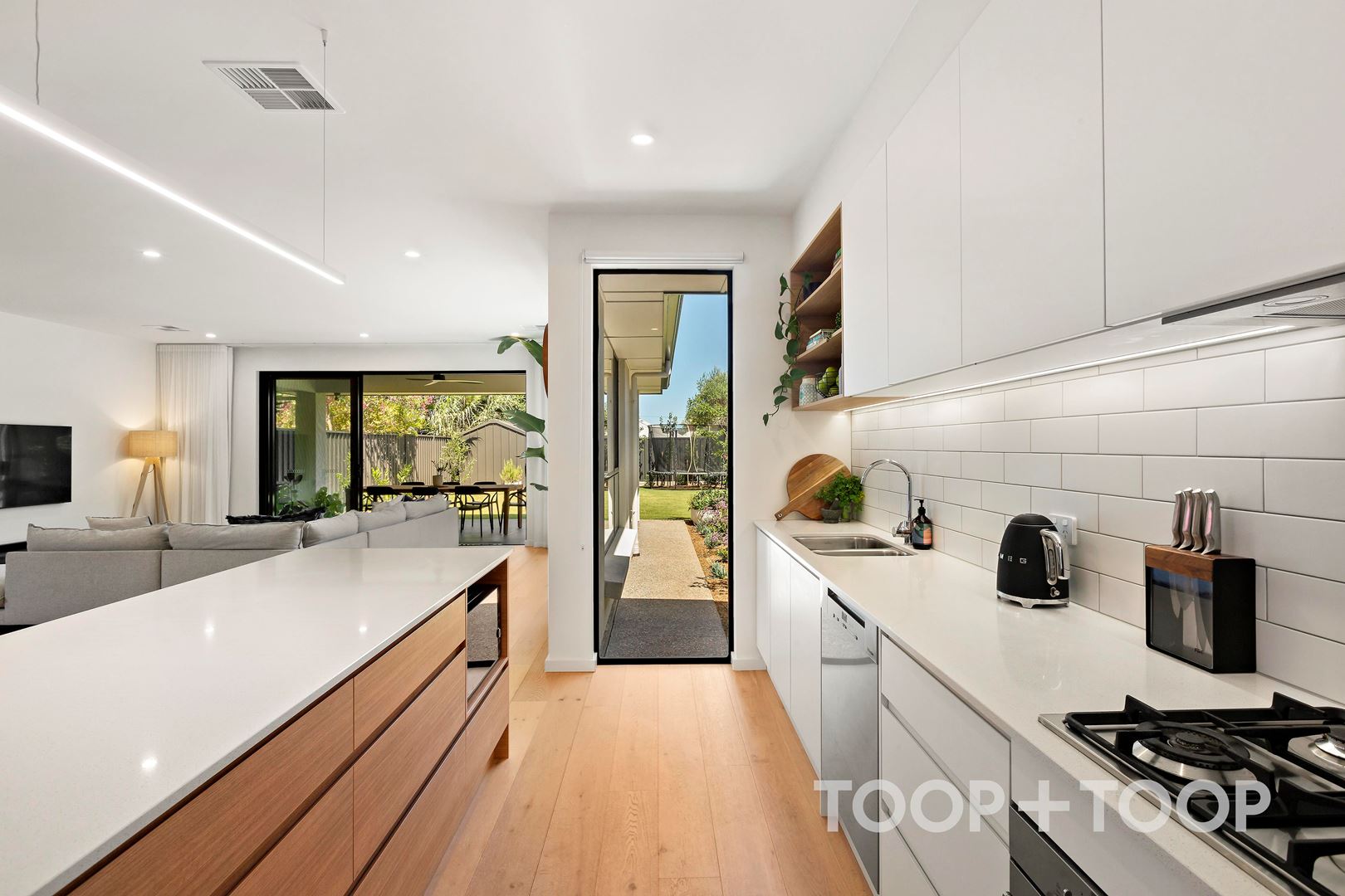 9 Waverley Street, Mitcham SA 5062, Mitcham - Thumbnail 4
