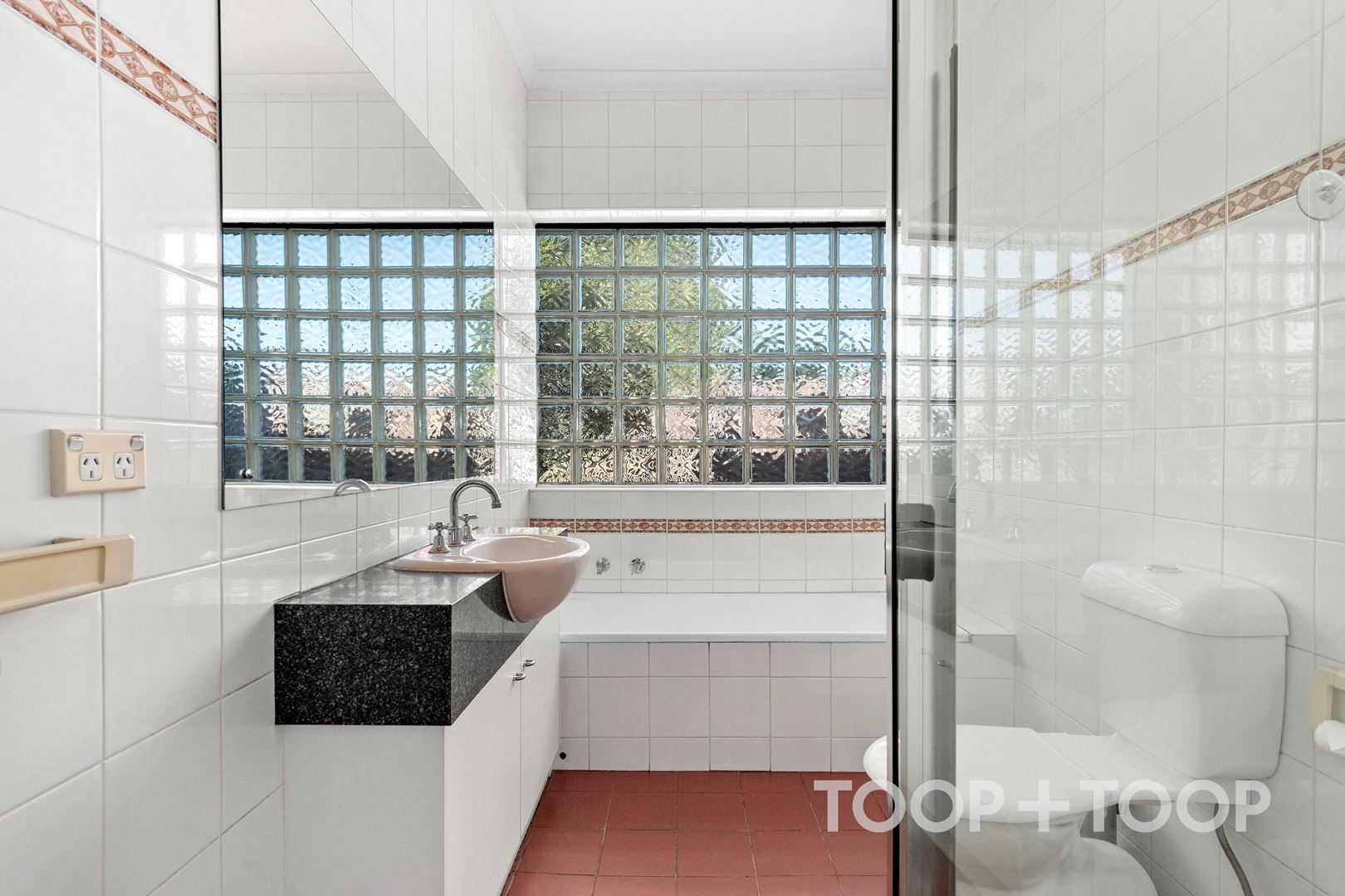 2 / 33 Cator Street, West Hindmarsh SA 5007, West Hindmarsh - Thumbnail 3