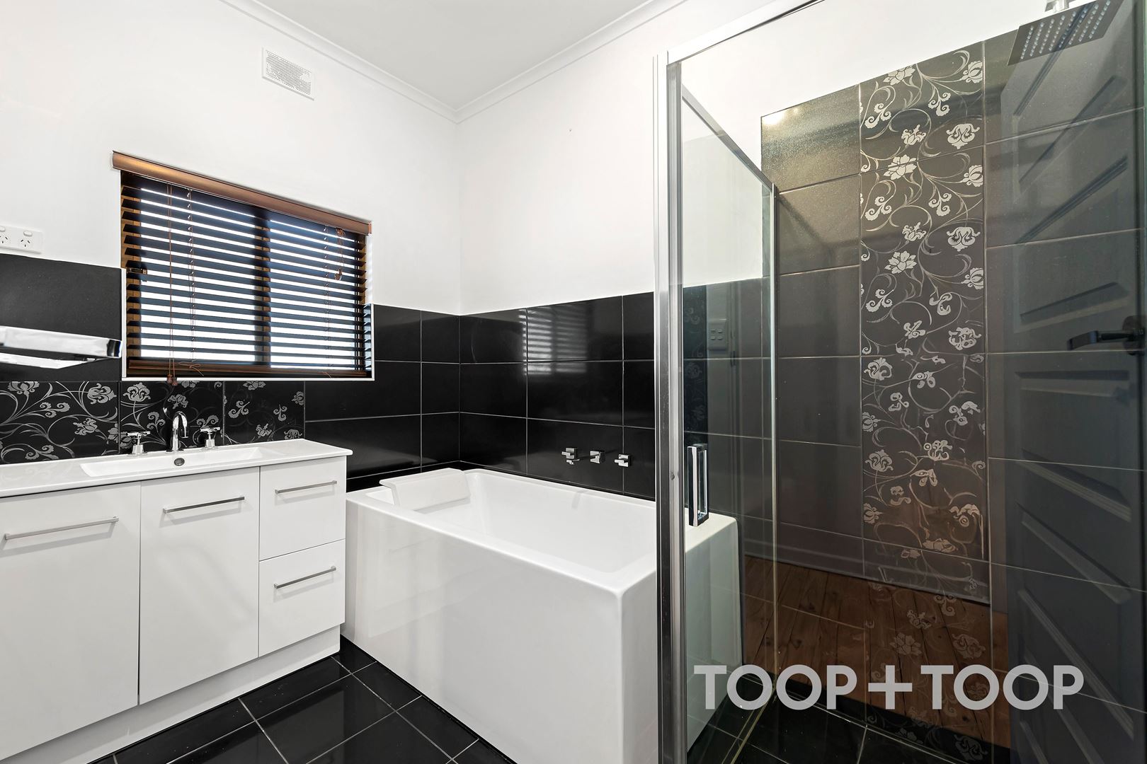 31 Kenilworth Street, Largs North SA 5016, Largs North - Thumbnail 3
