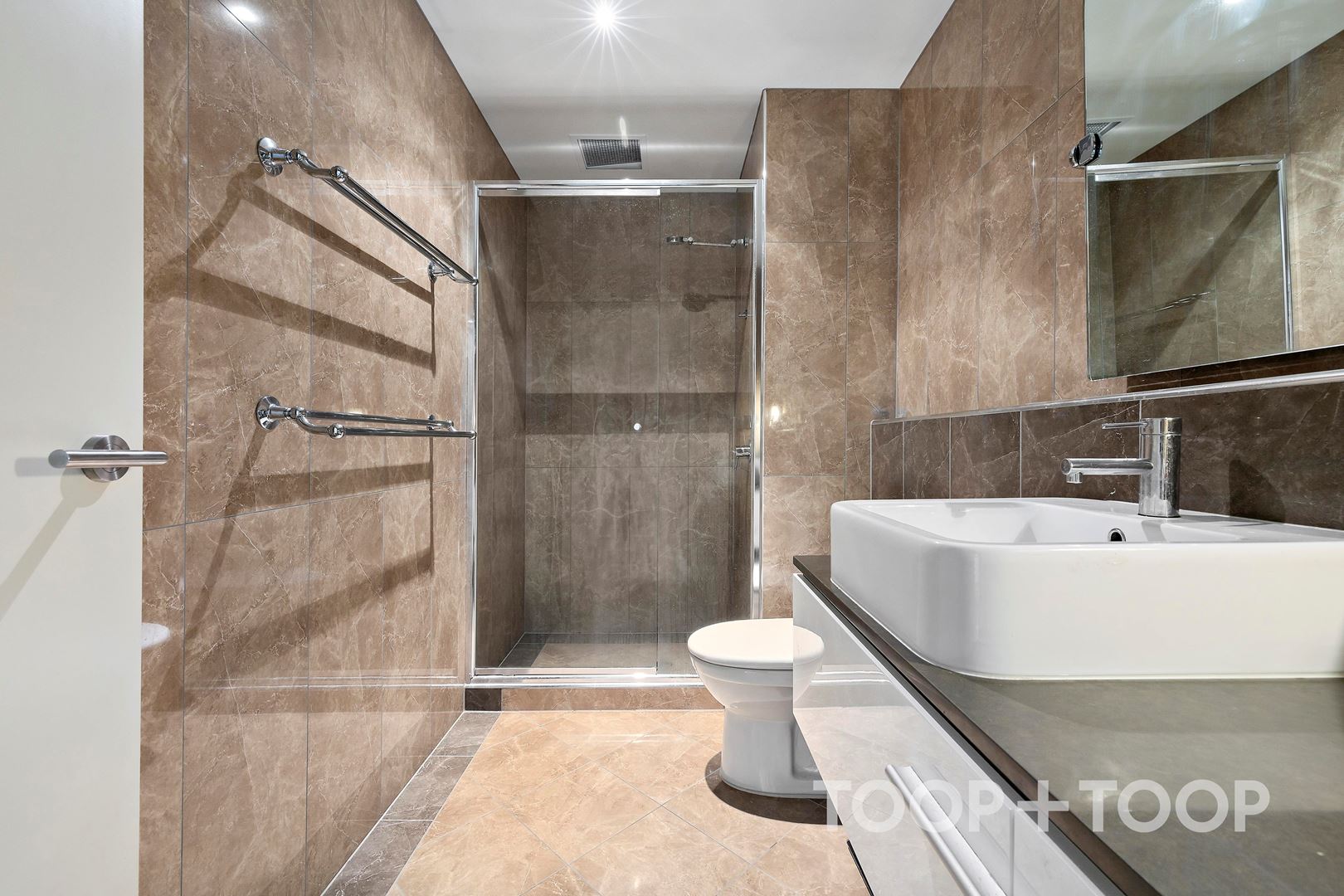 308 / 1-2 Tarni Court, New Port SA 5015, New Port - Thumbnail 5