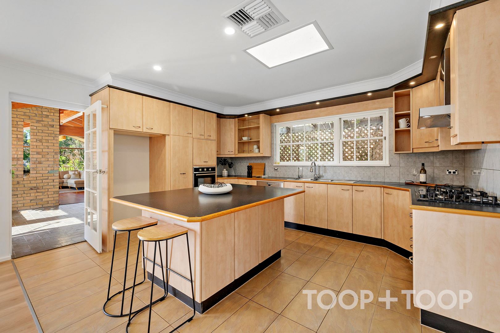 16 Yurilla Drive, Bellevue Heights SA 5050, Bellevue Heights - Thumbnail 5