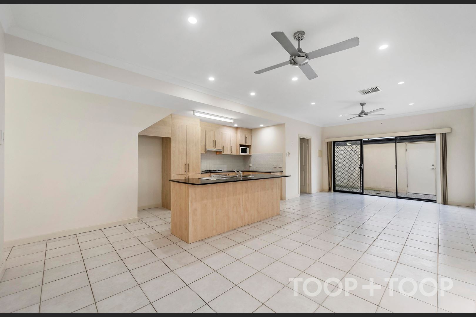 1 / 28 Claremont Road,Golden Grove SA 5125, Golden Grove - Thumbnail 3