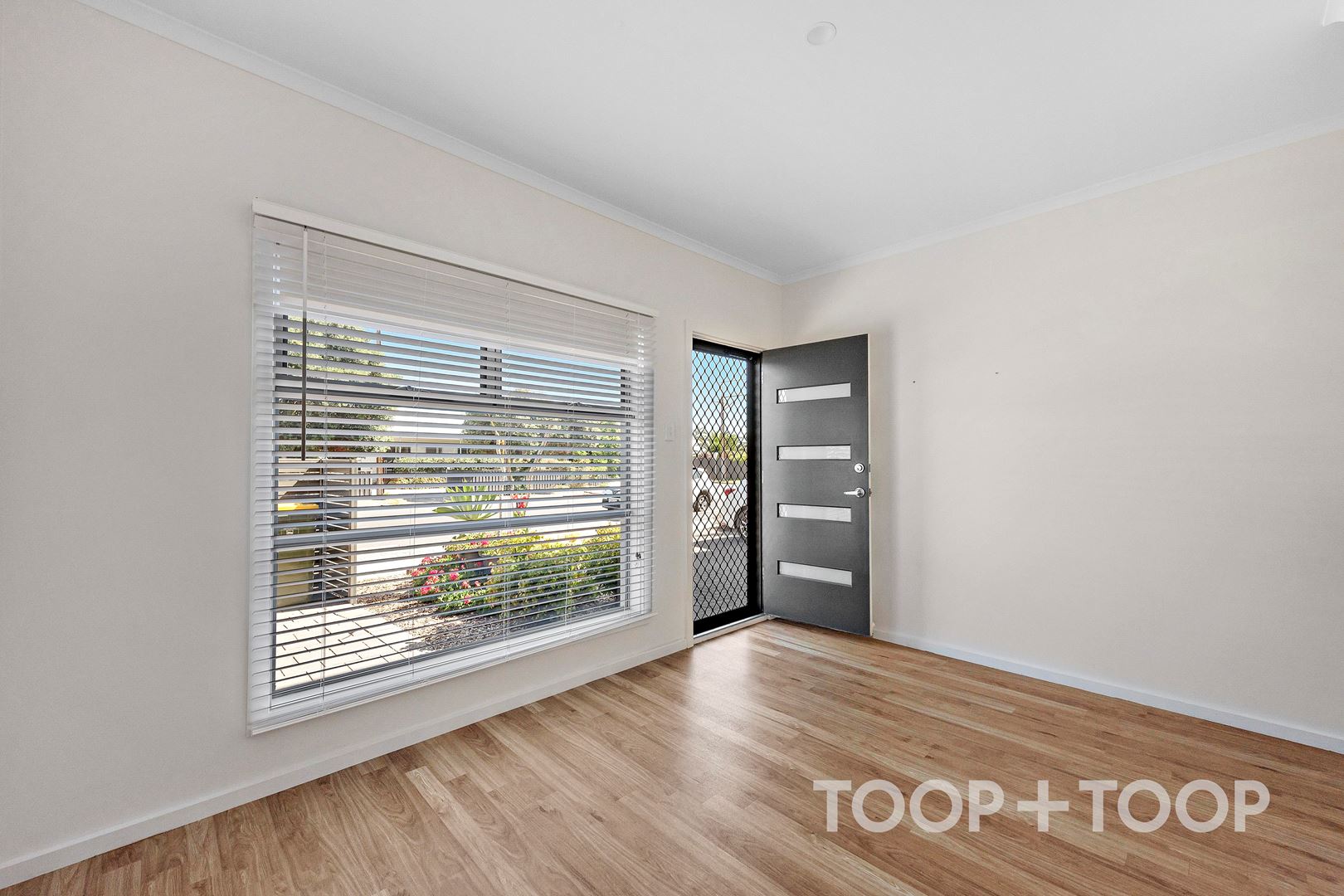 55B Fremantle Road,Port Noarlunga South SA 5167, Port Noarlunga South - Thumbnail 2