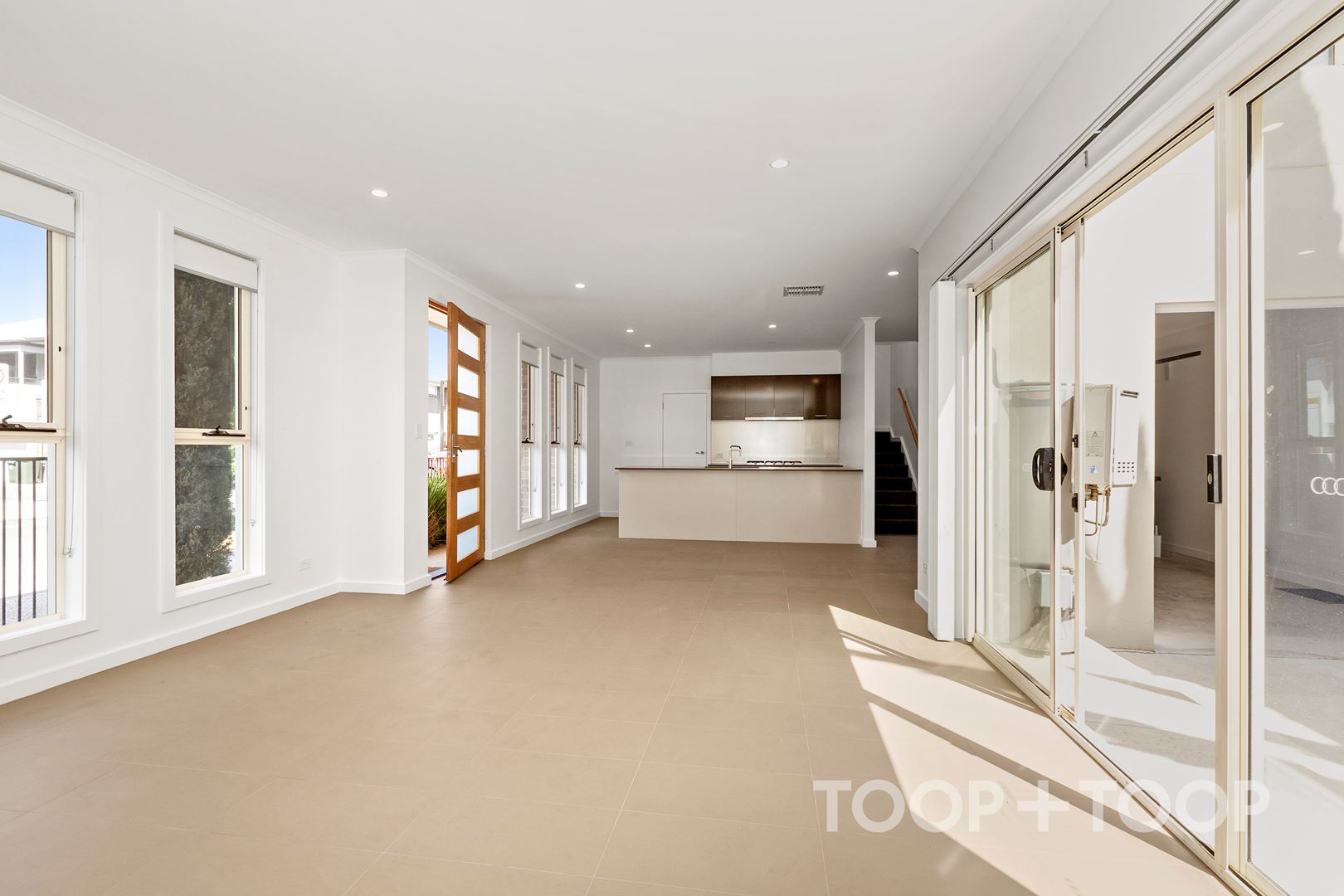 2A Manchester Parade,Lightsview SA 5085, Lightsview - Thumbnail 2
