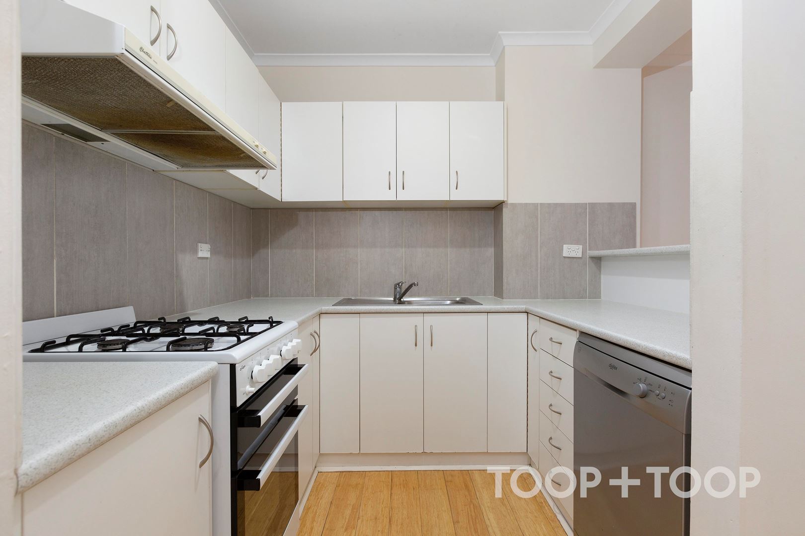 7 / 11 Winifred Street,Adelaide SA 5000, Adelaide - Thumbnail 7