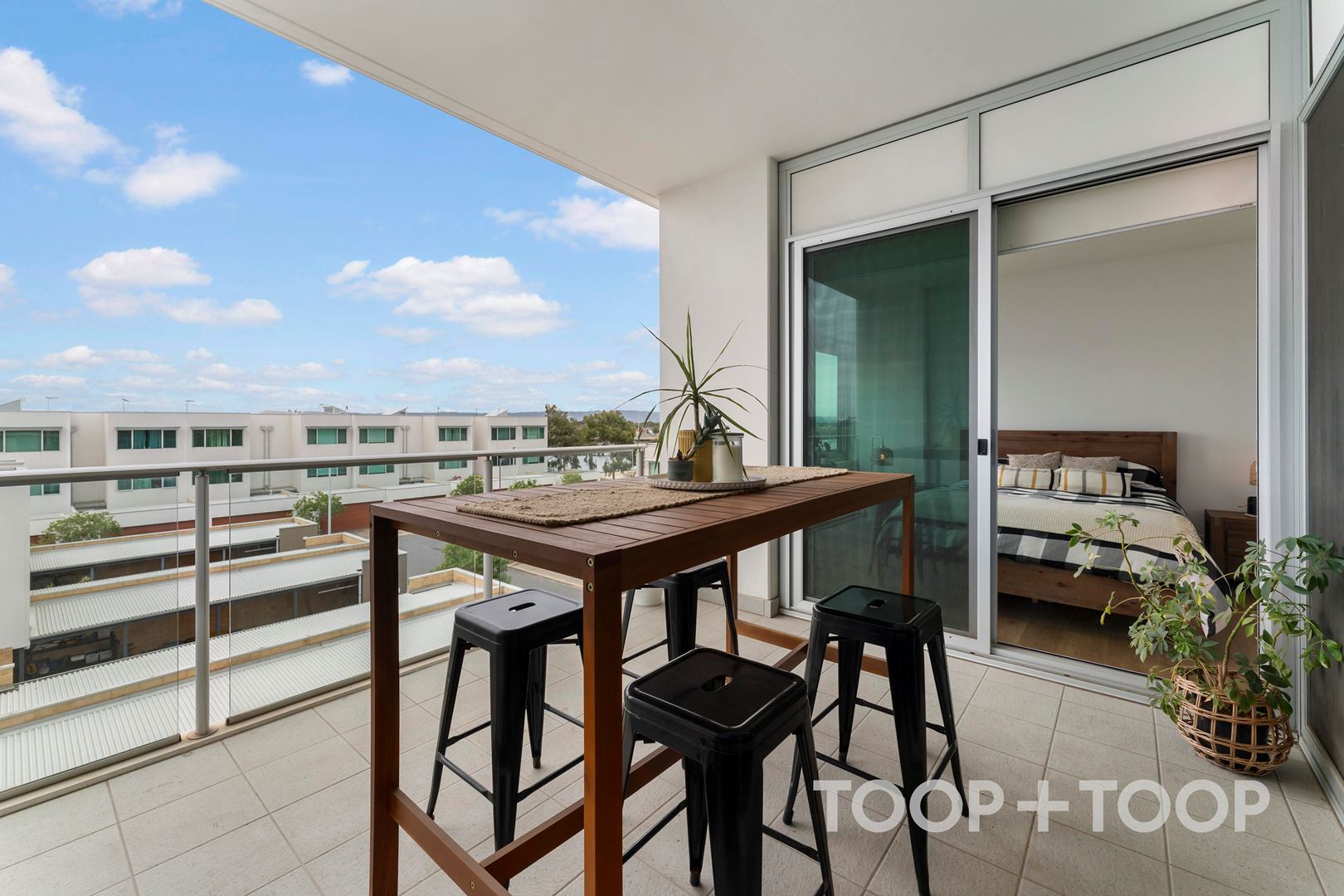 312 / 1-2 Tarni Court, New Port SA 5015, New Port - Thumbnail 3