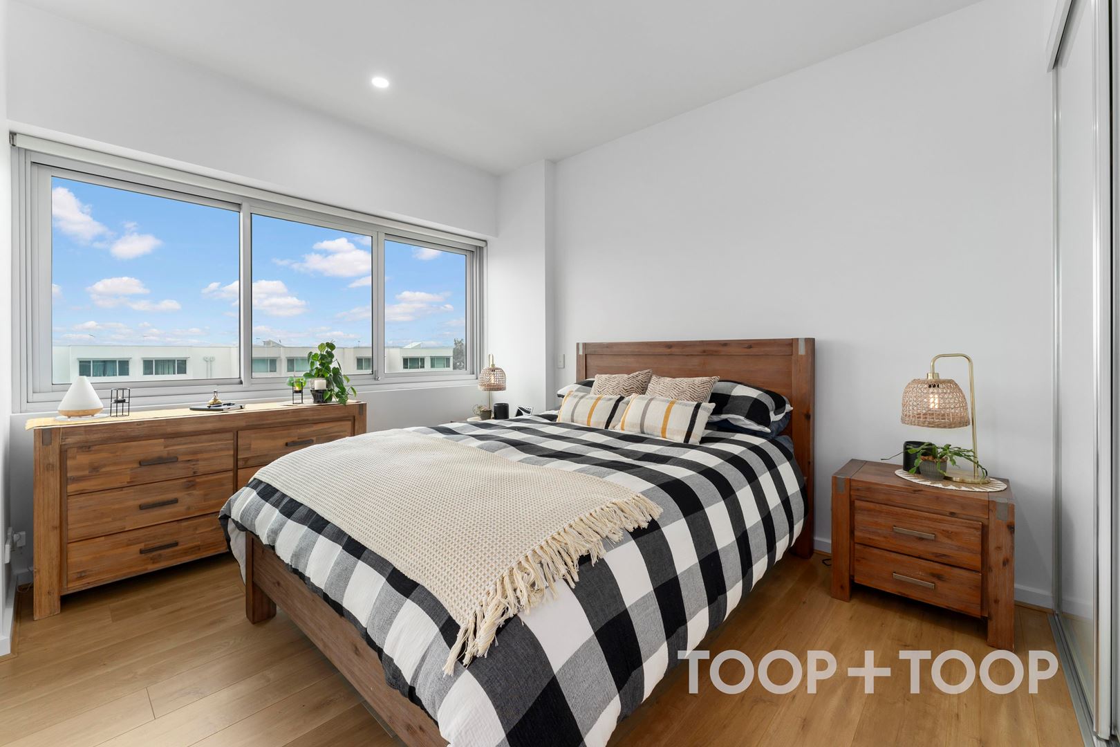 312 / 1-2 Tarni Court, New Port SA 5015, New Port - Thumbnail 4