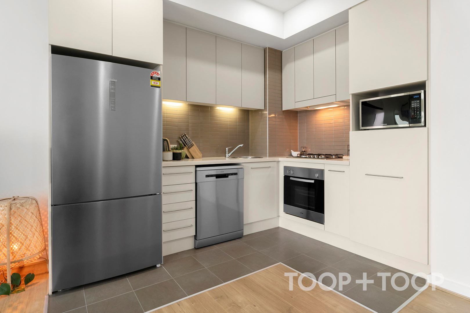 312 / 1-2 Tarni Court, New Port SA 5015, New Port - Thumbnail 7
