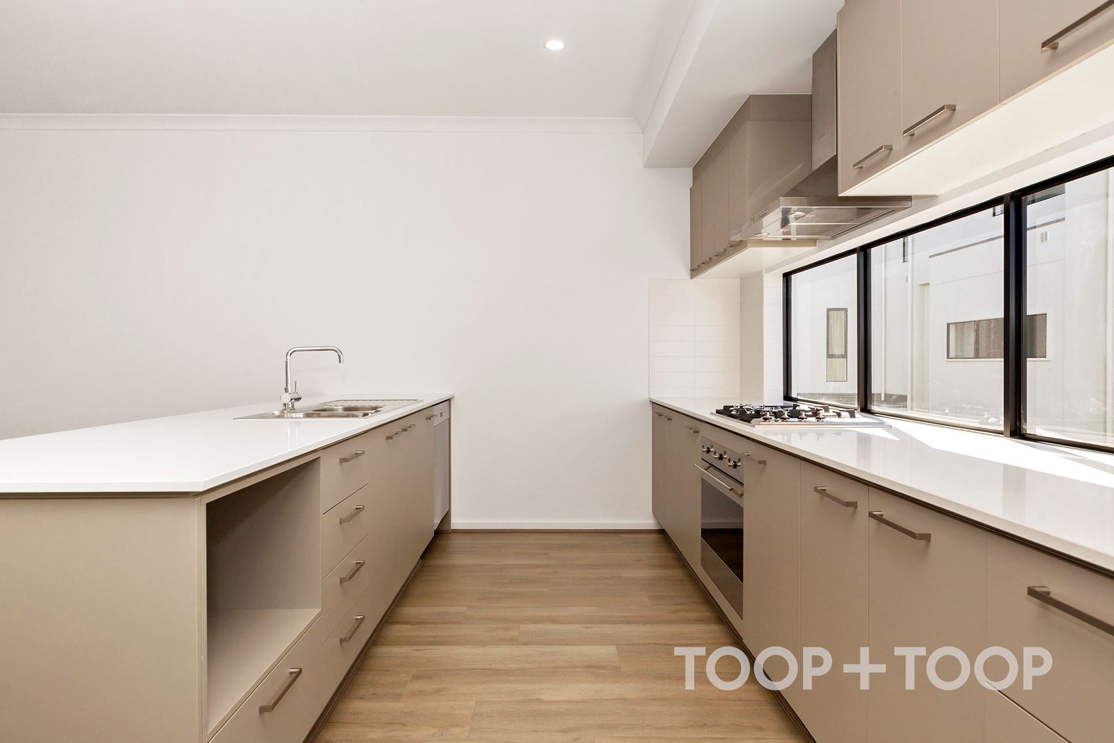 9 / 1 Mccoy Place,West Lakes SA 5021, West Lakes - Thumbnail 4
