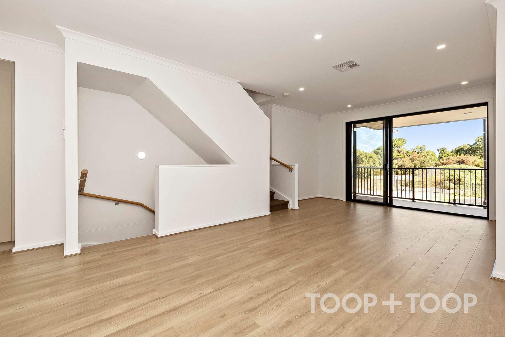9 / 1 Mccoy Place,West Lakes SA 5021, West Lakes - Thumbnail 2