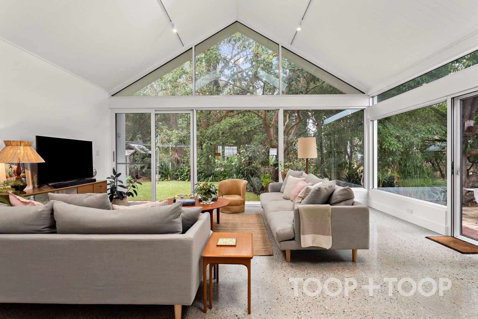 34 Thirkell Avenue, Beaumont SA 5066, Beaumont - Thumbnail 2