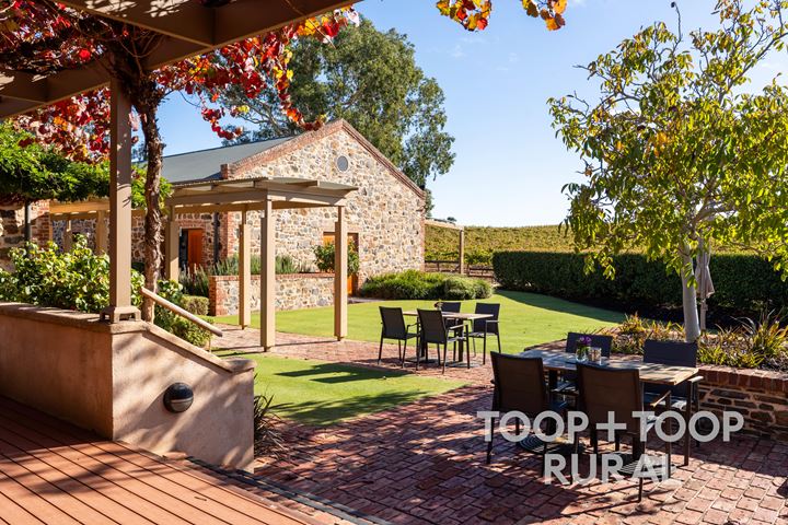 87 Sir Condor Laucke Way