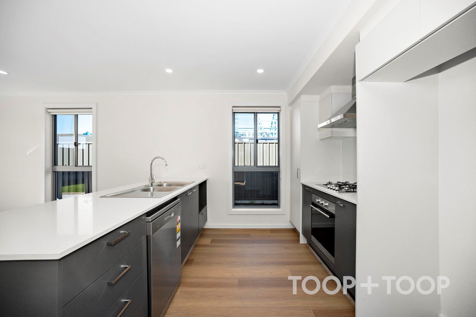 14 Barritt Road,Munno Para Downs SA 5115, Munno Para Downs - Thumbnail 2