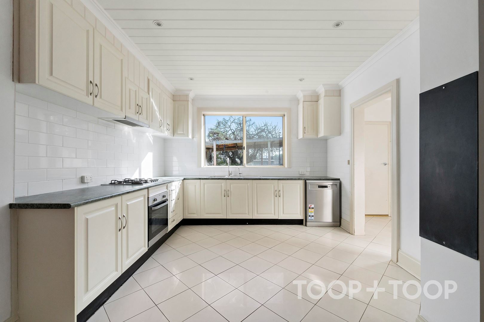21 Henry Street,Norwood SA 5067, Norwood - Thumbnail 2
