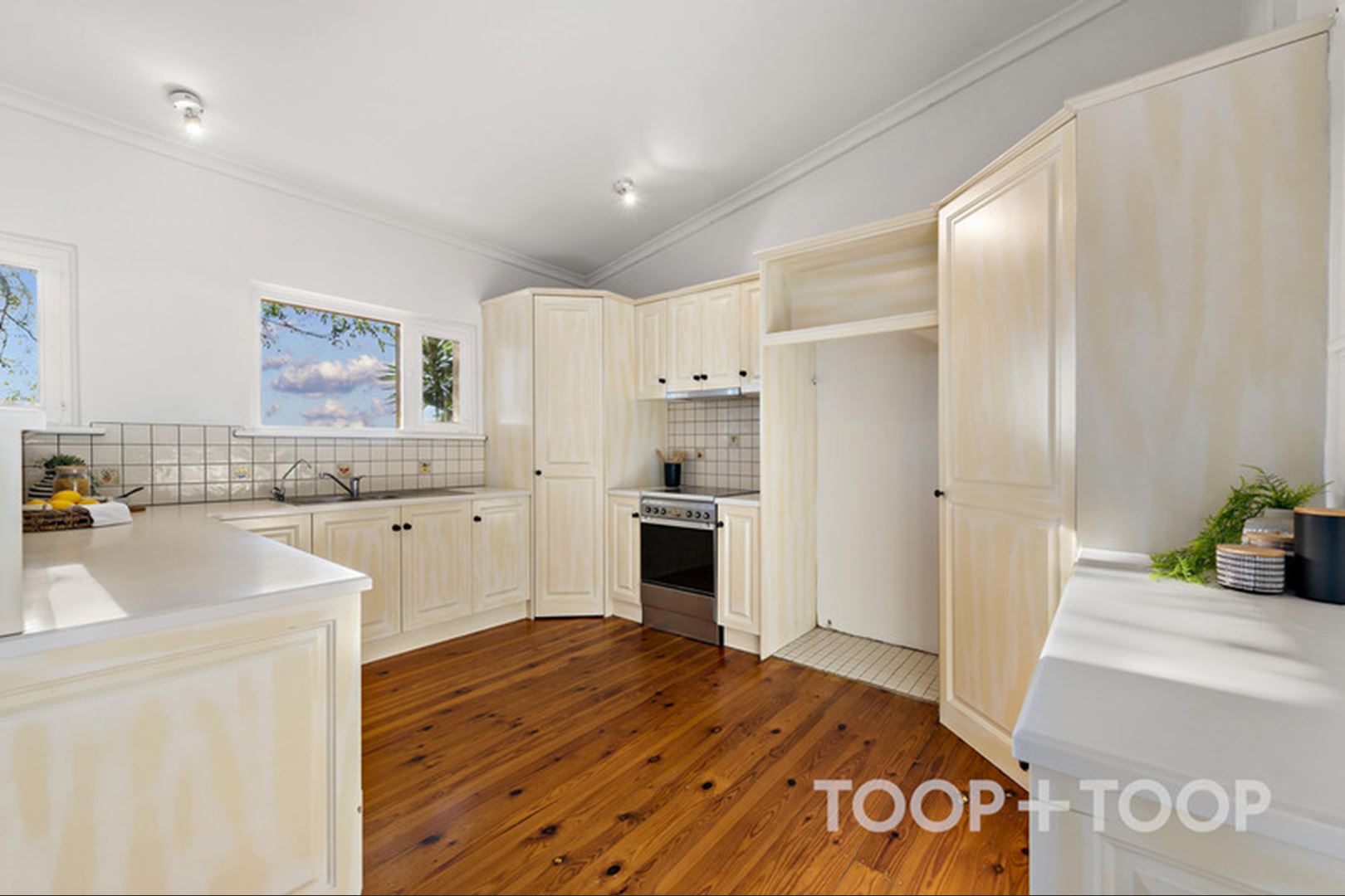 3 Hillside Avenue,Glen Osmond SA 5064, Glen Osmond - Thumbnail 3