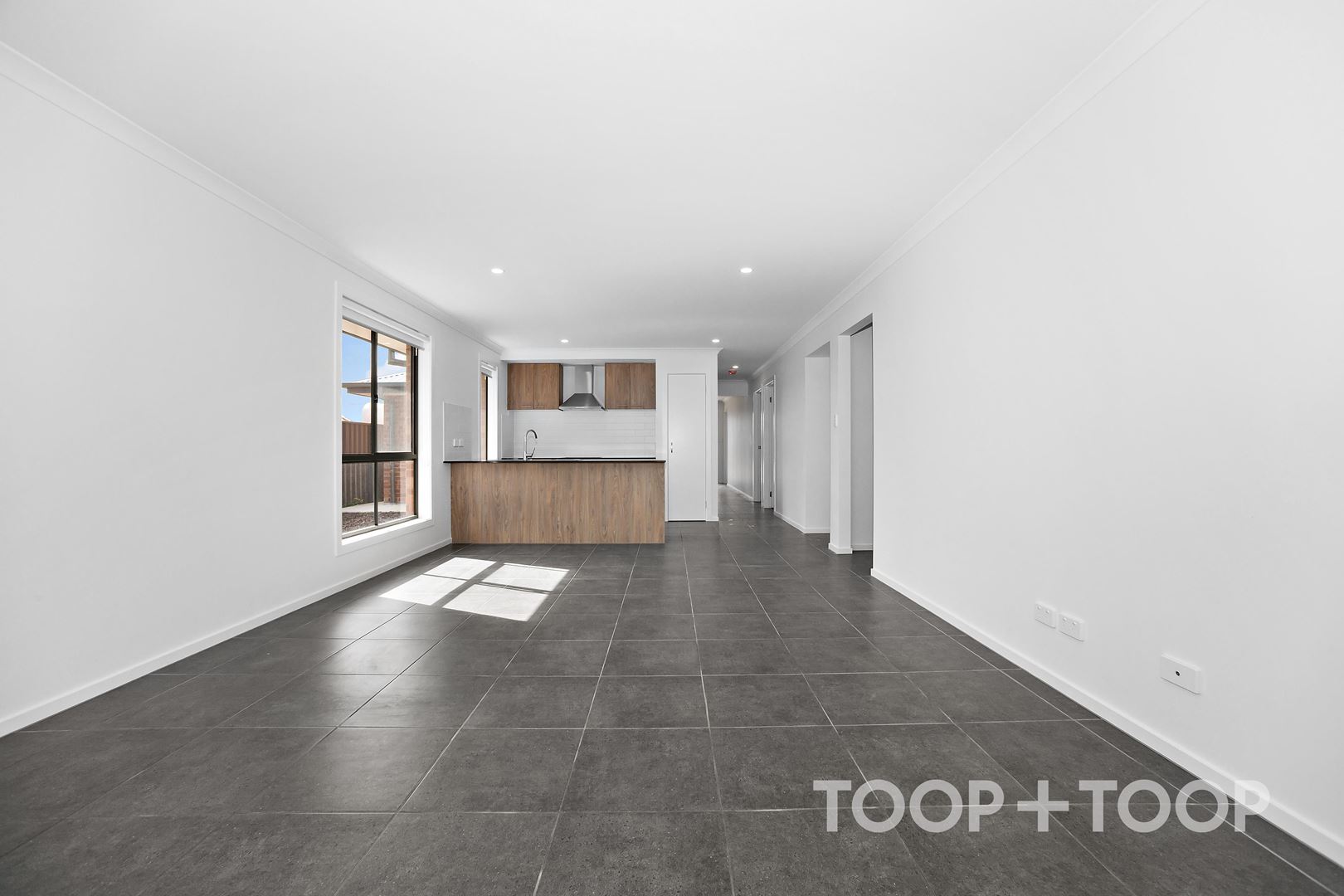 113 Correa Street,Munno Para Downs SA 5115, Munno Para Downs - Thumbnail 2