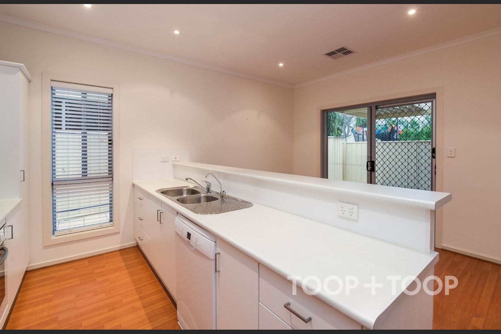 10A Orkney Avenue,Marion SA 5043, Marion - Thumbnail 4