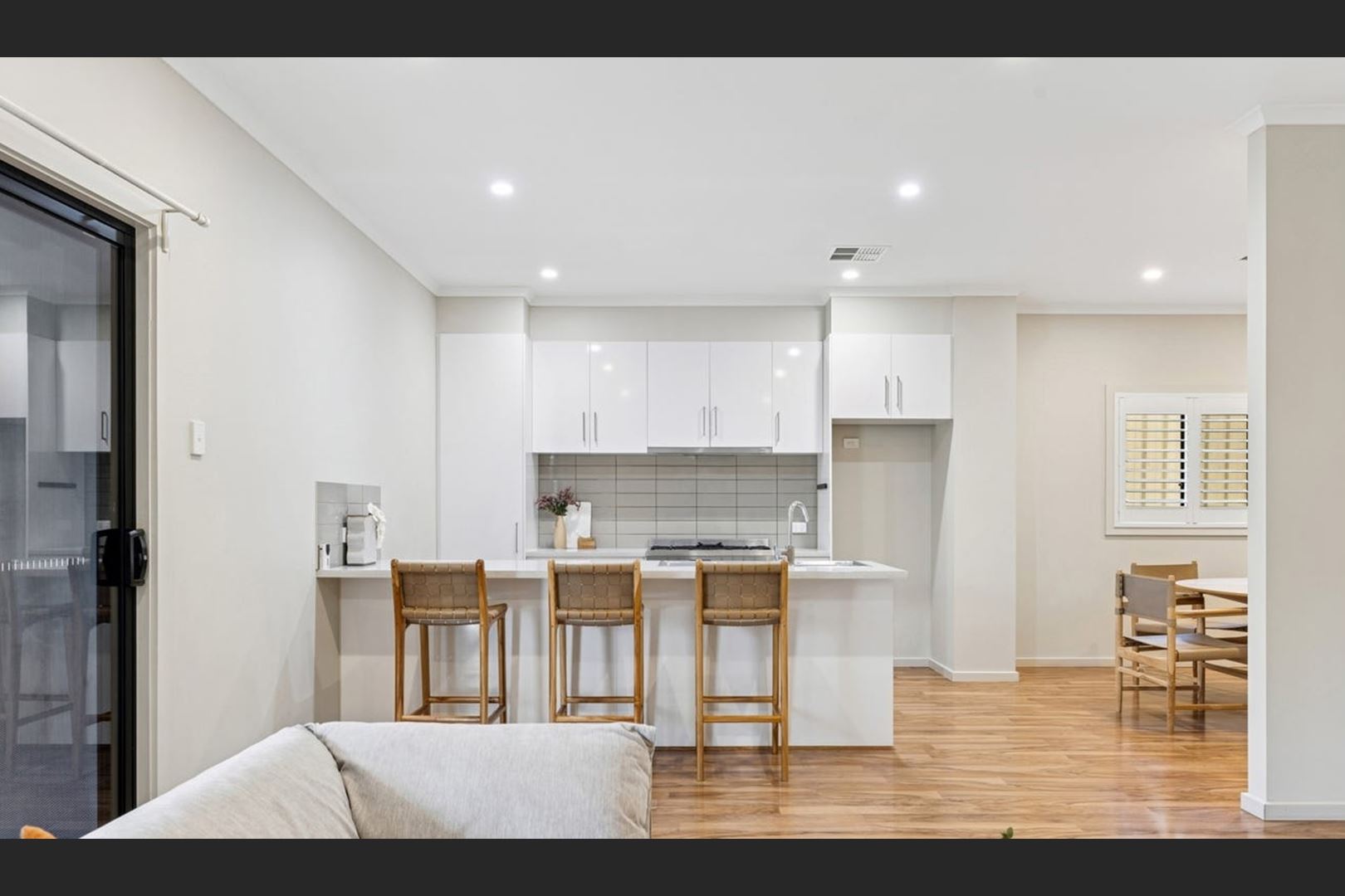 2 Elgar Road,Somerton Park SA 5044, Somerton Park - Thumbnail 4