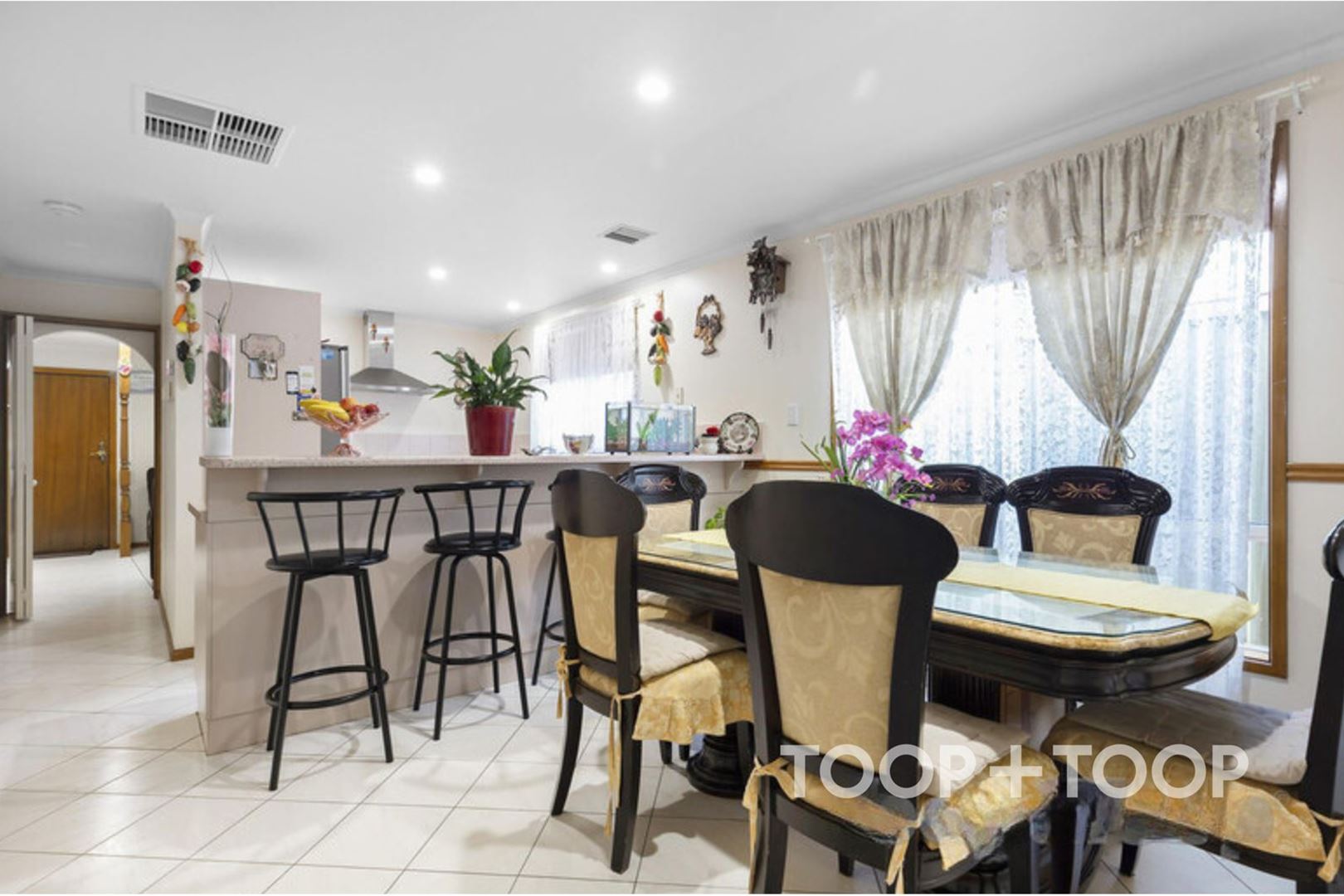 11 Gilchrist Close,Greenwith SA 5125, Greenwith - Thumbnail 4