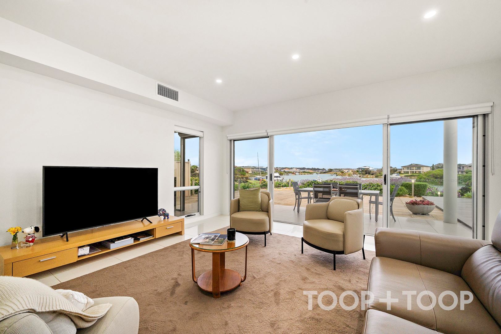 26 Arcadia Avenue, Hindmarsh Island SA 5214, Hindmarsh Island - Thumbnail 5