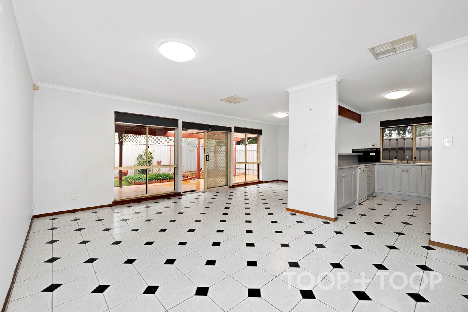 1 Steen Crescent,Pooraka SA 5095, Pooraka - Thumbnail 3