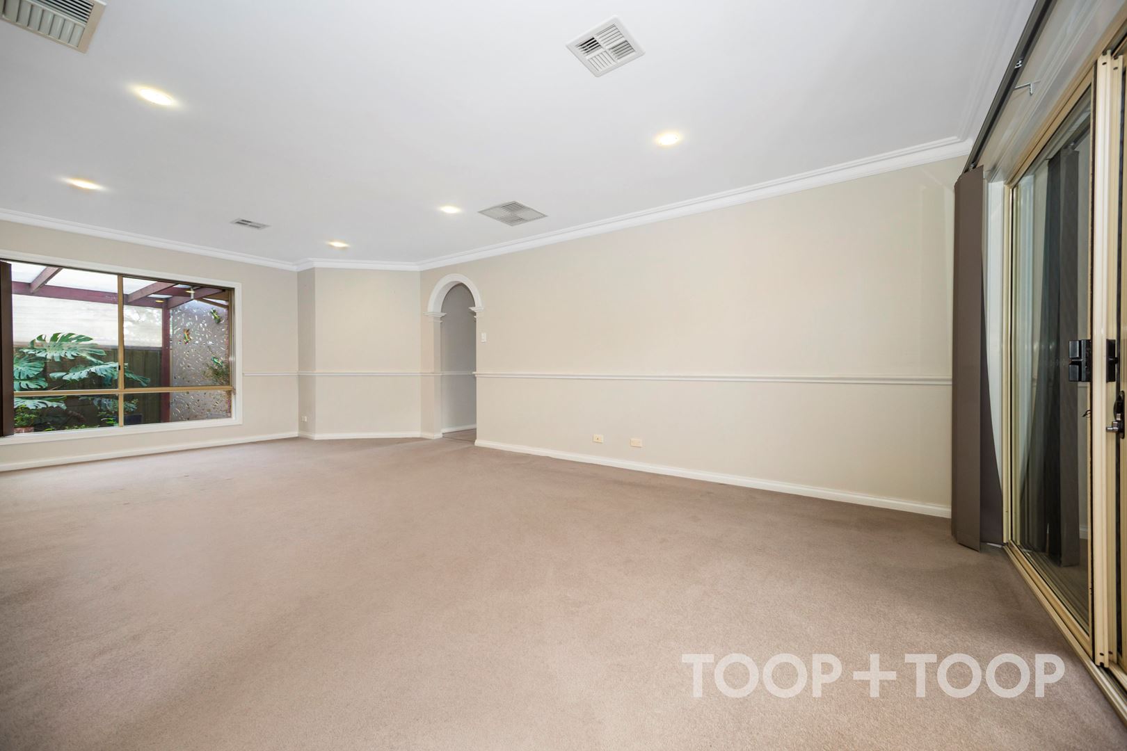 8 Satsuma Crescent,Golden Grove SA 5125, Golden Grove - Thumbnail 5