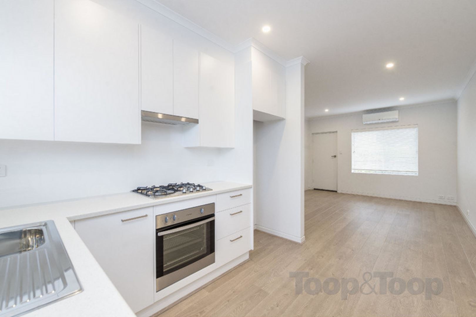 7 / 120 Young Street,Parkside SA 5063, Parkside - Thumbnail 2