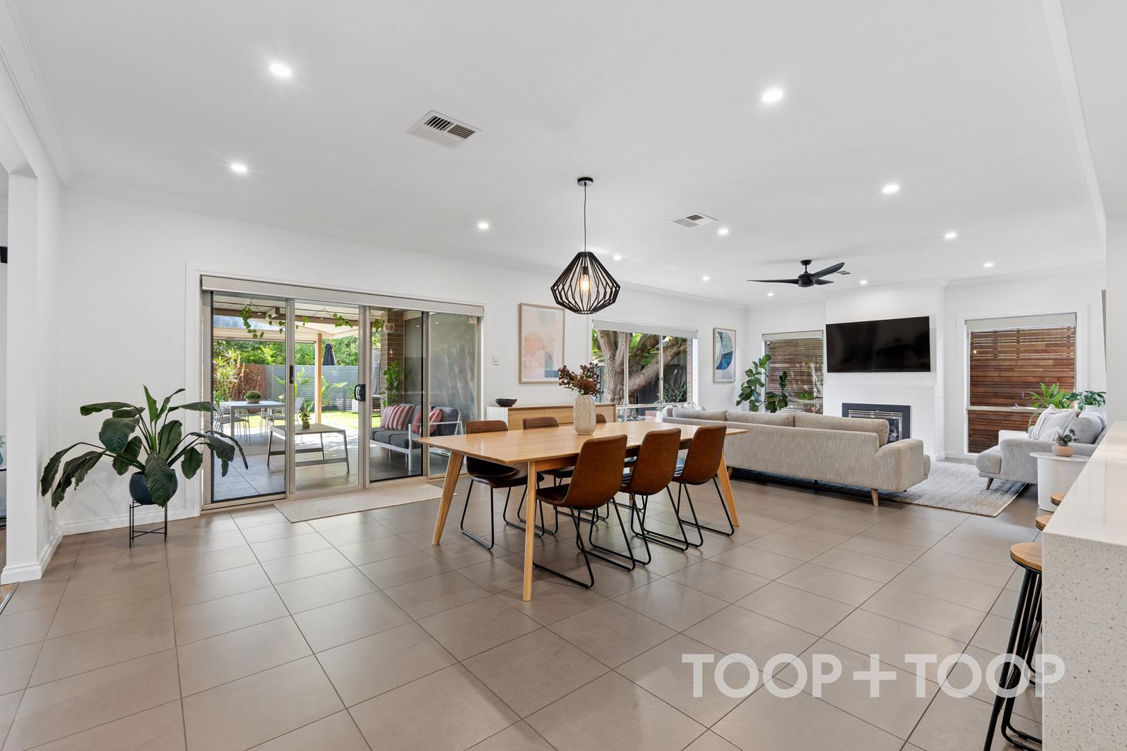 27 Gambia Avenue, Hampstead Gardens SA 5086, Hampstead Gardens - Thumbnail 2