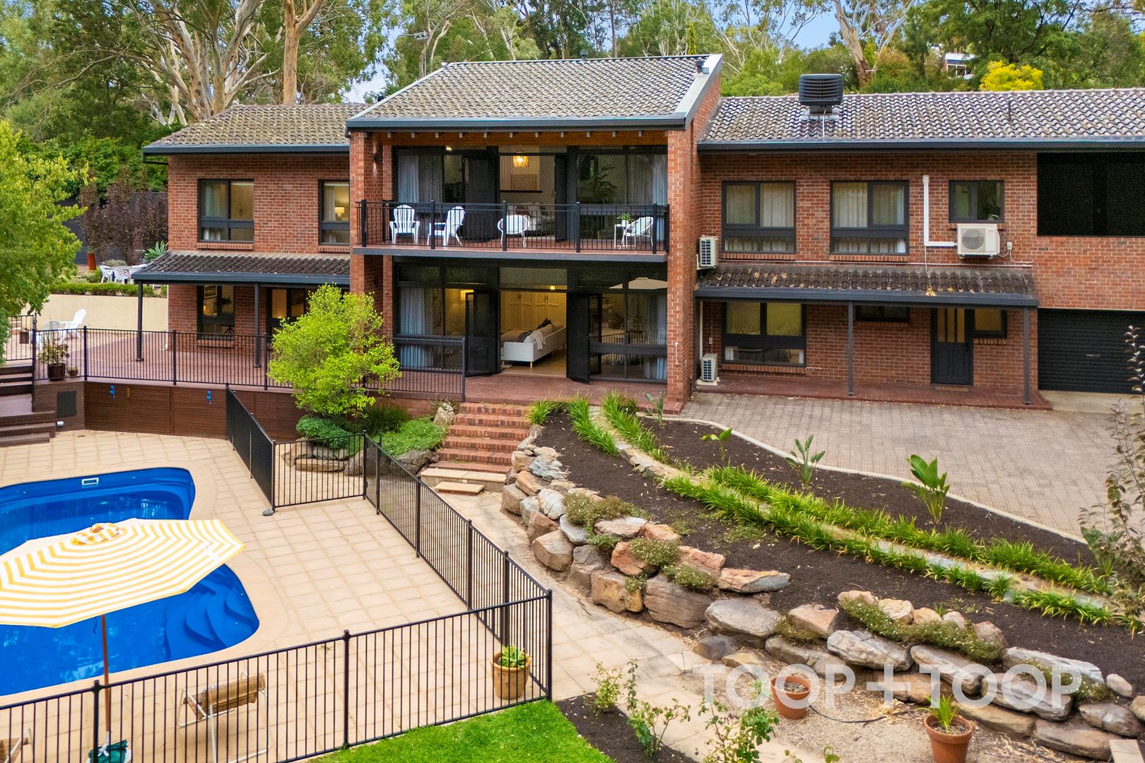 15 Baroota Avenue, Rostrevor SA 5073, Rostrevor - Thumbnail 2