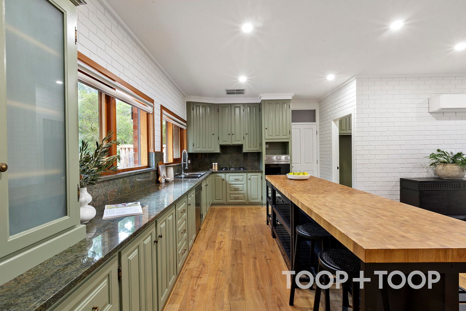 15 Baroota Avenue, Rostrevor SA 5073, Rostrevor - Thumbnail 5