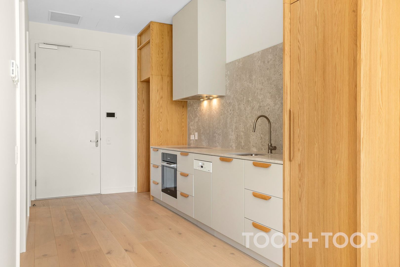 204 / 21 Centenary Street, North Adelaide SA 5006, North Adelaide - Thumbnail 3