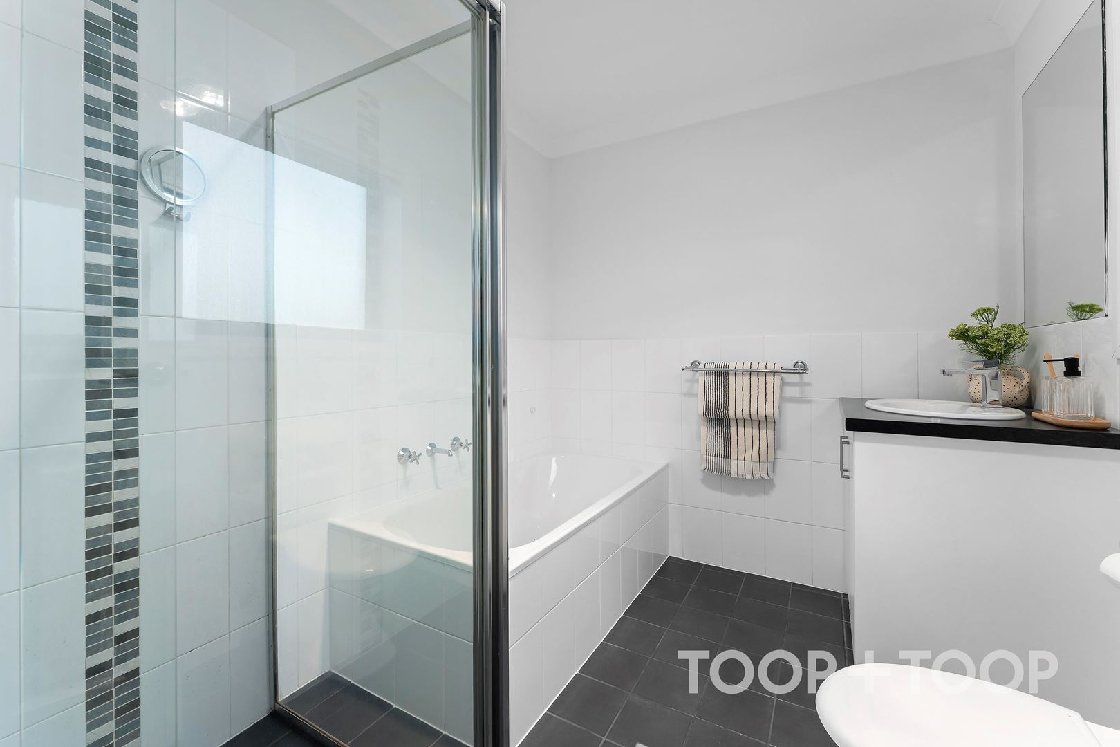 109 Nelson Road, Valley View SA 5093, Valley View - Thumbnail 7