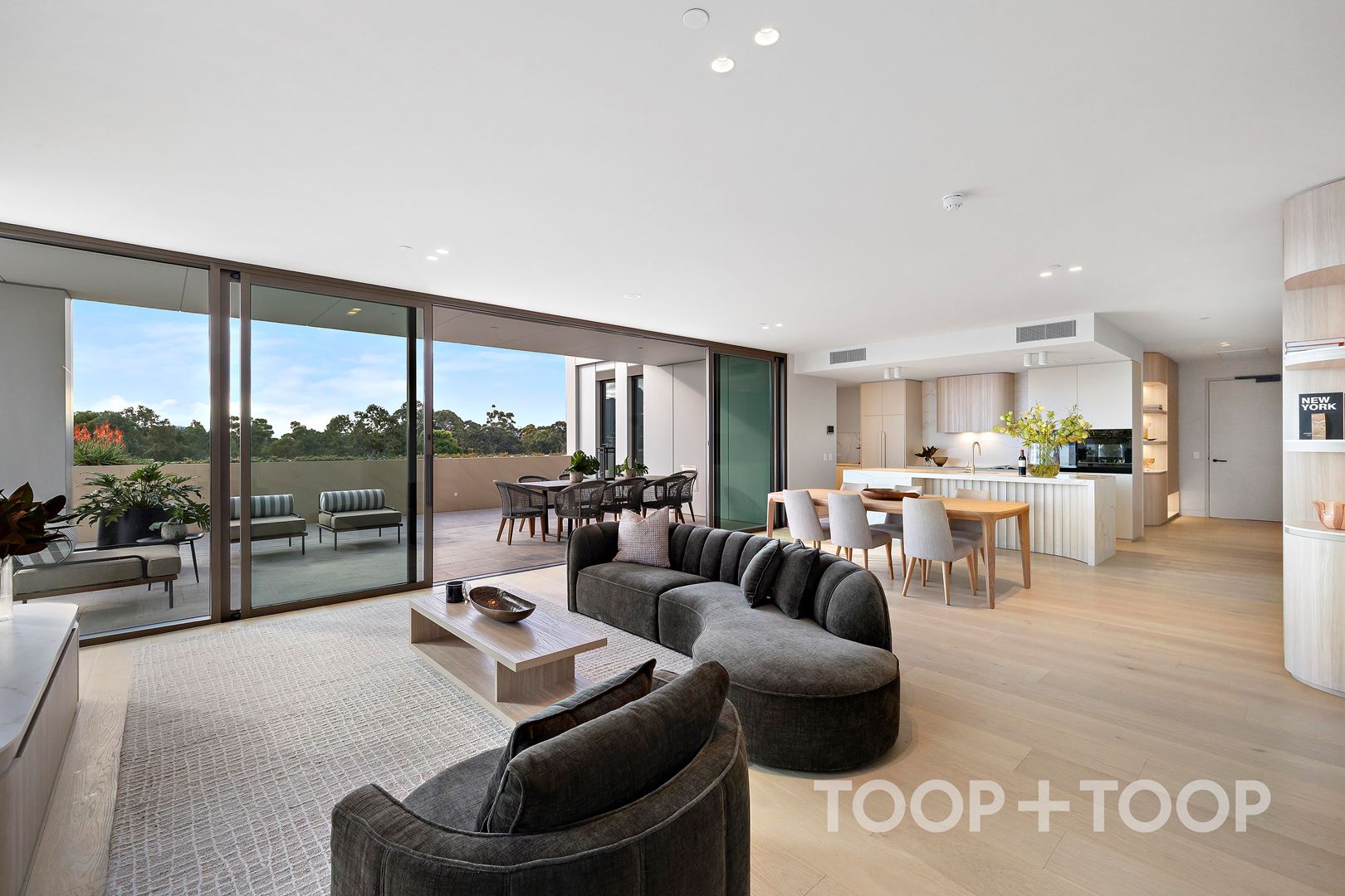 Residence 303 / 200 East Terrace, Adelaide SA 5000, Adelaide - Thumbnail 7
