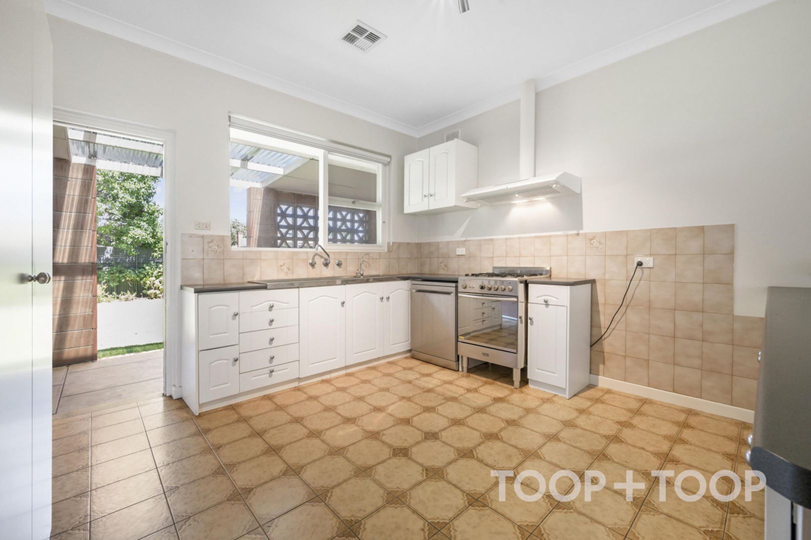 49 Gurrs Road, Beulah Park SA 5067, Beulah Park - Thumbnail 5